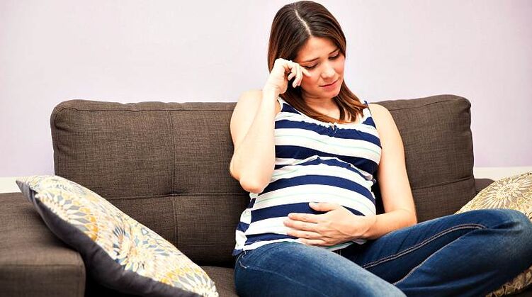 Femme enceinte atteinte d'une infestation helminthique